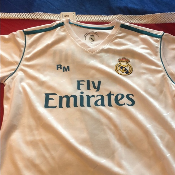 Real Madrid Christiano Ronaldo Jersey - Picture 2 of 2